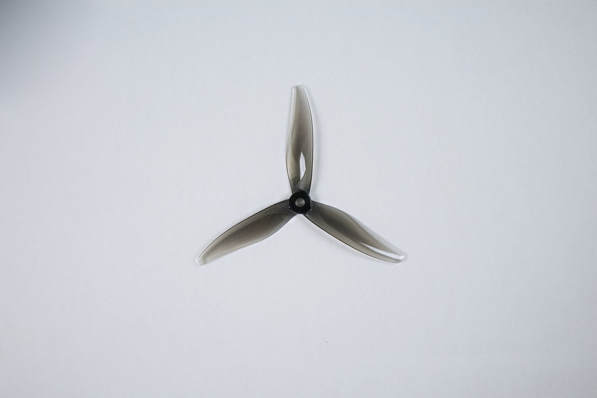 fpv gemfan fury 5128 three-blade propeller on a white background
