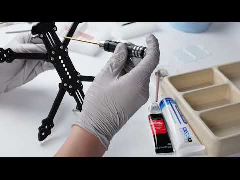 assembly of the black arrow hp5 fpv drone frame